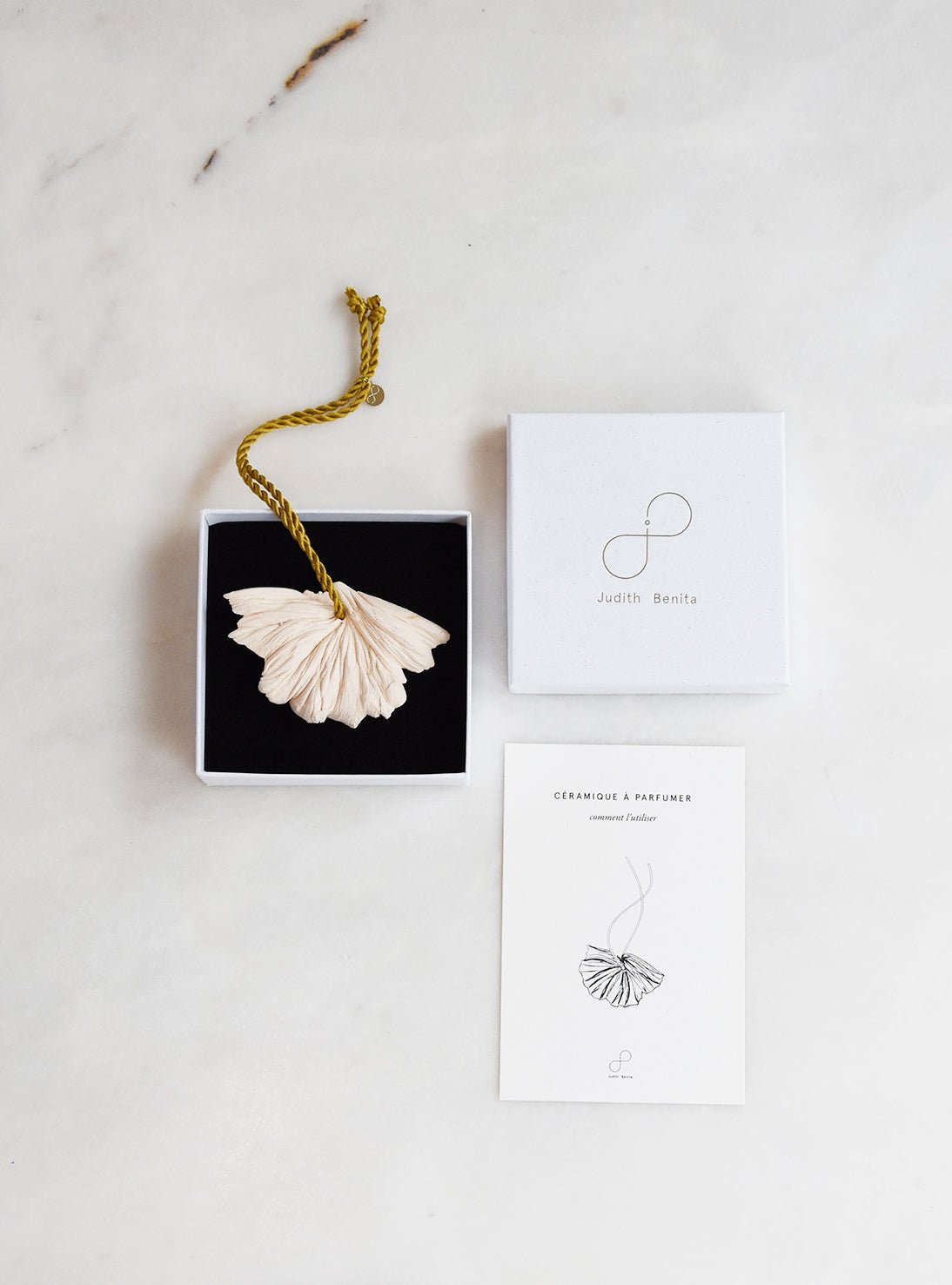 Céramique à parfumer - Boutique We Are ParisJudith Benita