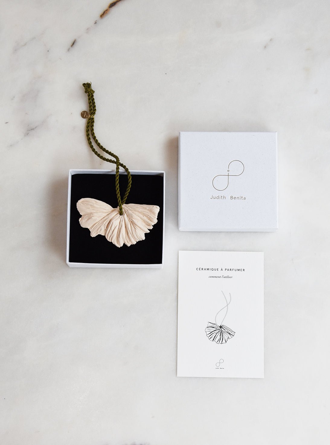 Céramique à parfumer - Boutique We Are ParisJudith Benita