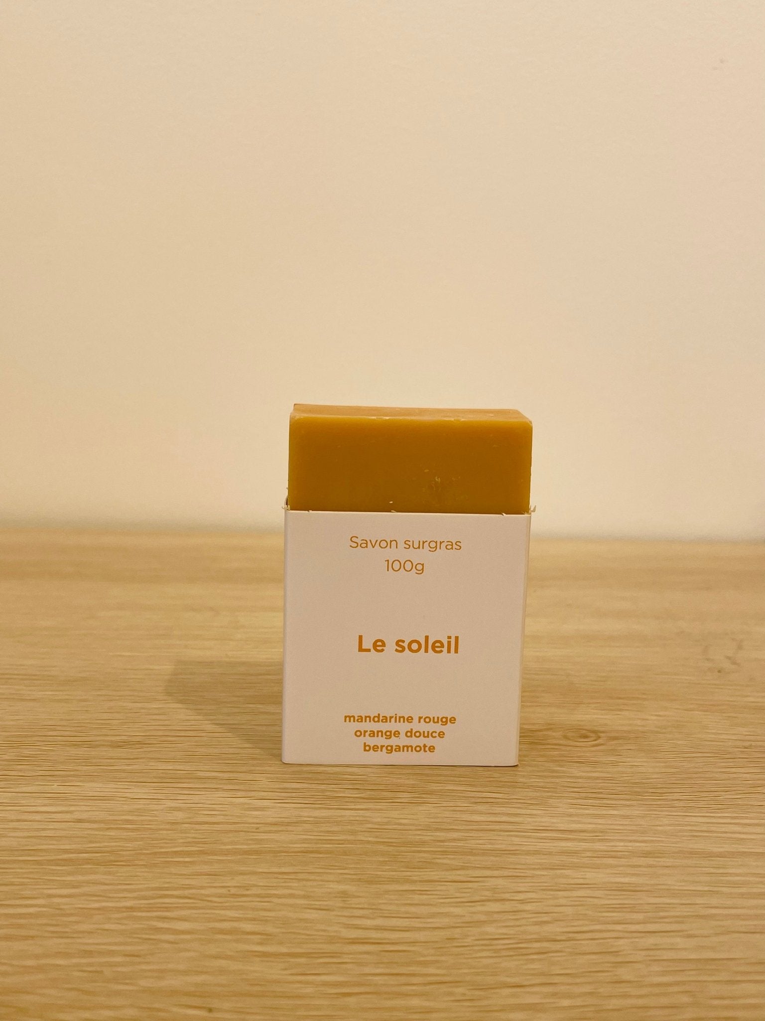Le soleil, savon surgras aux agrumes - Boutique We Are ParisBoutique We Are Paris
