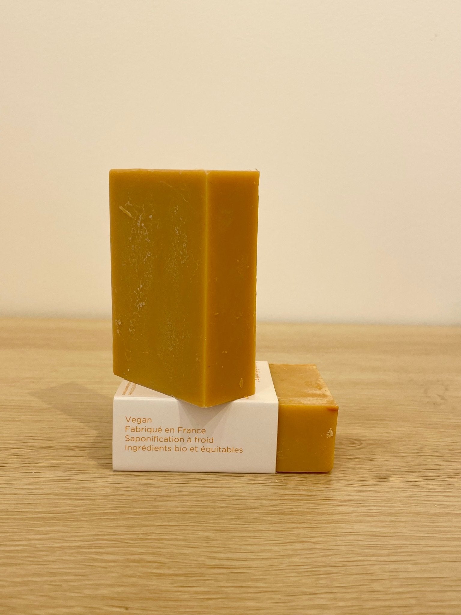 Le soleil, savon surgras aux agrumes - Boutique We Are ParisBoutique We Are Paris