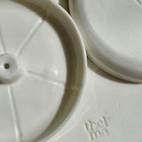 Porte - encens en céramique fait - main - Boutique We Are ParisThelma Paris