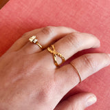 Bague martelée en acier inoxydable doré Juno - Boutique We Are ParisLes Cléias Acier Inoxydable
