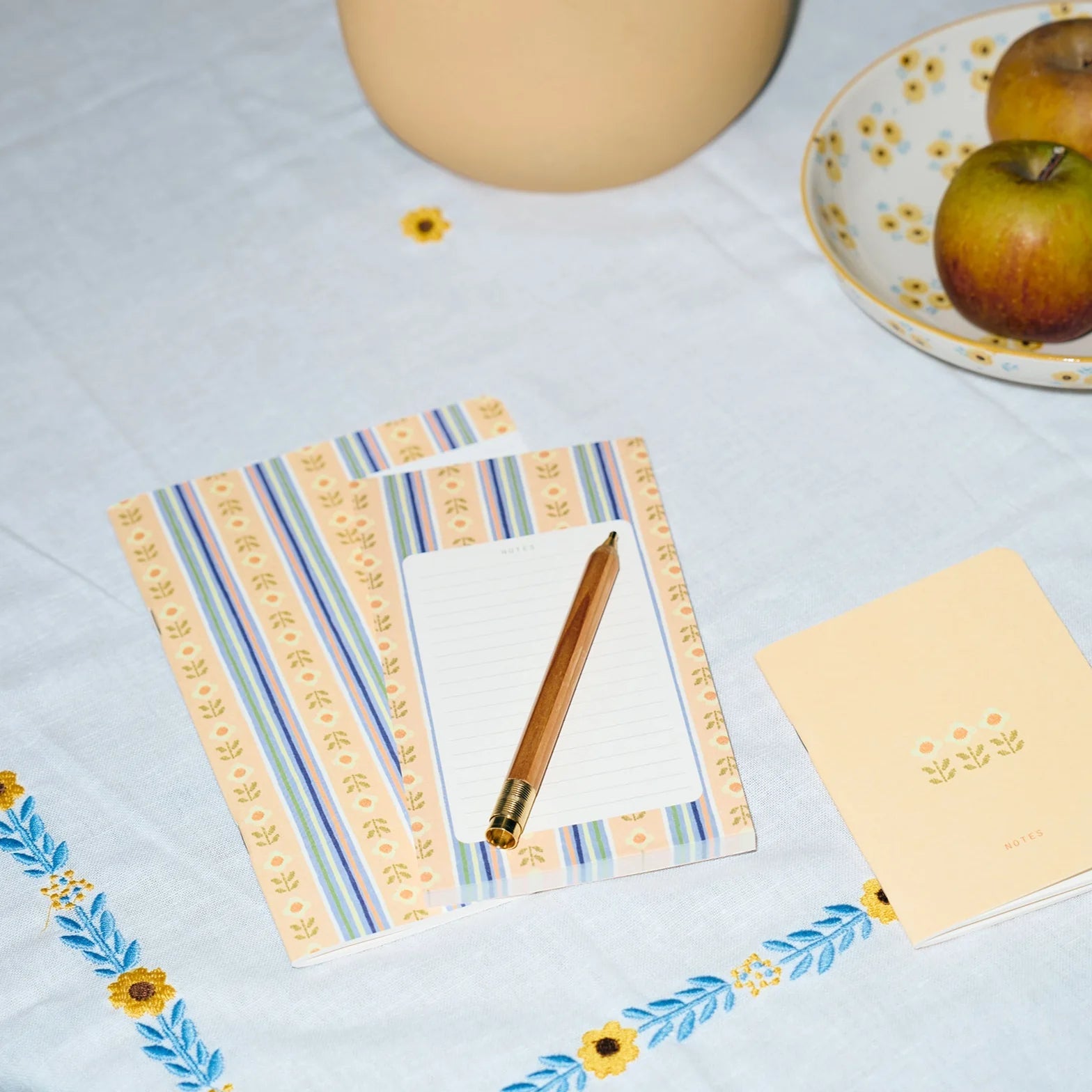 Bloc-notes Ribbons - Boutique We Are ParisSeason Paper