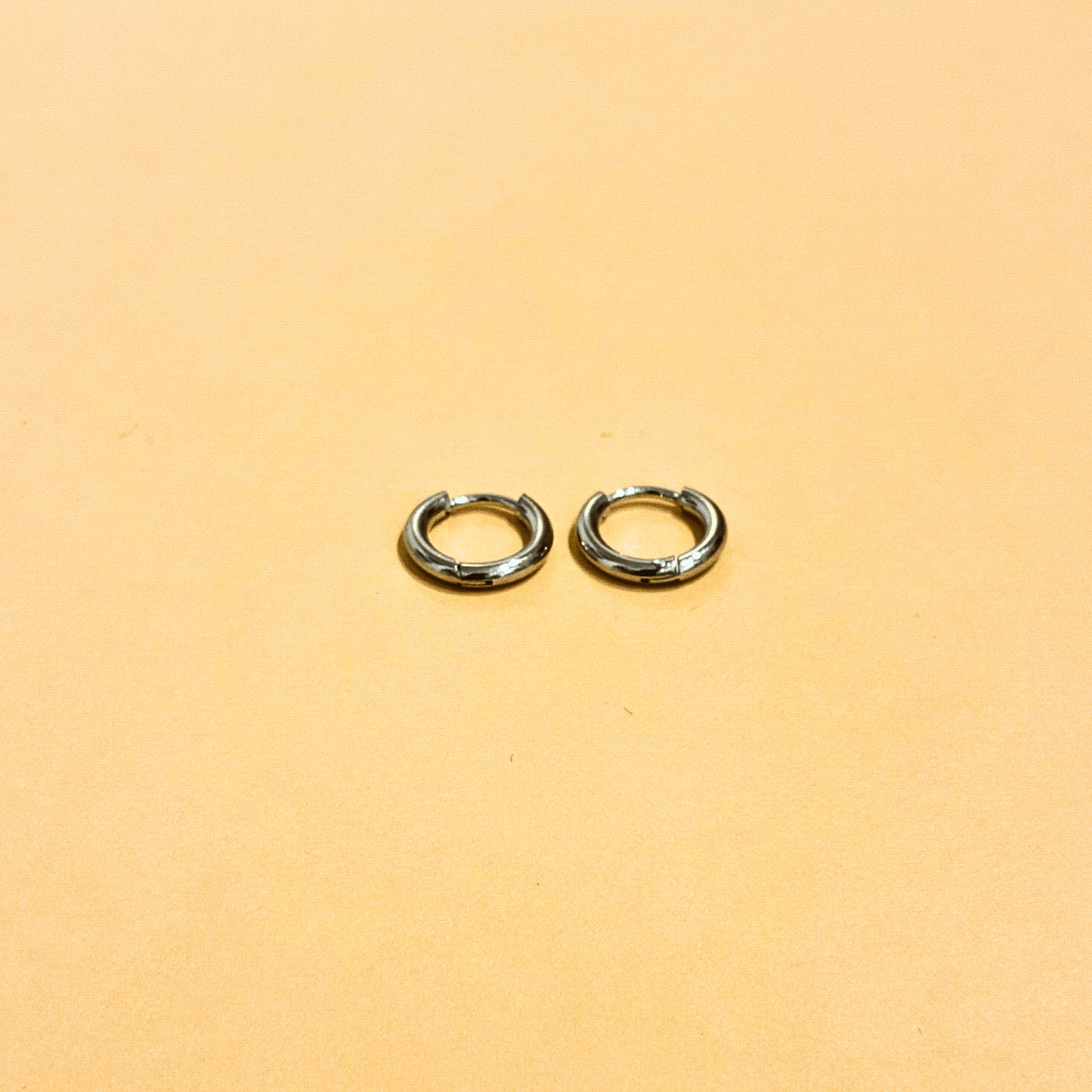 Boucles d’oreilles Cercle Argenté - 4 tailles disponibles - Boutique We Are ParisLes Cléias Acier Inoxydable