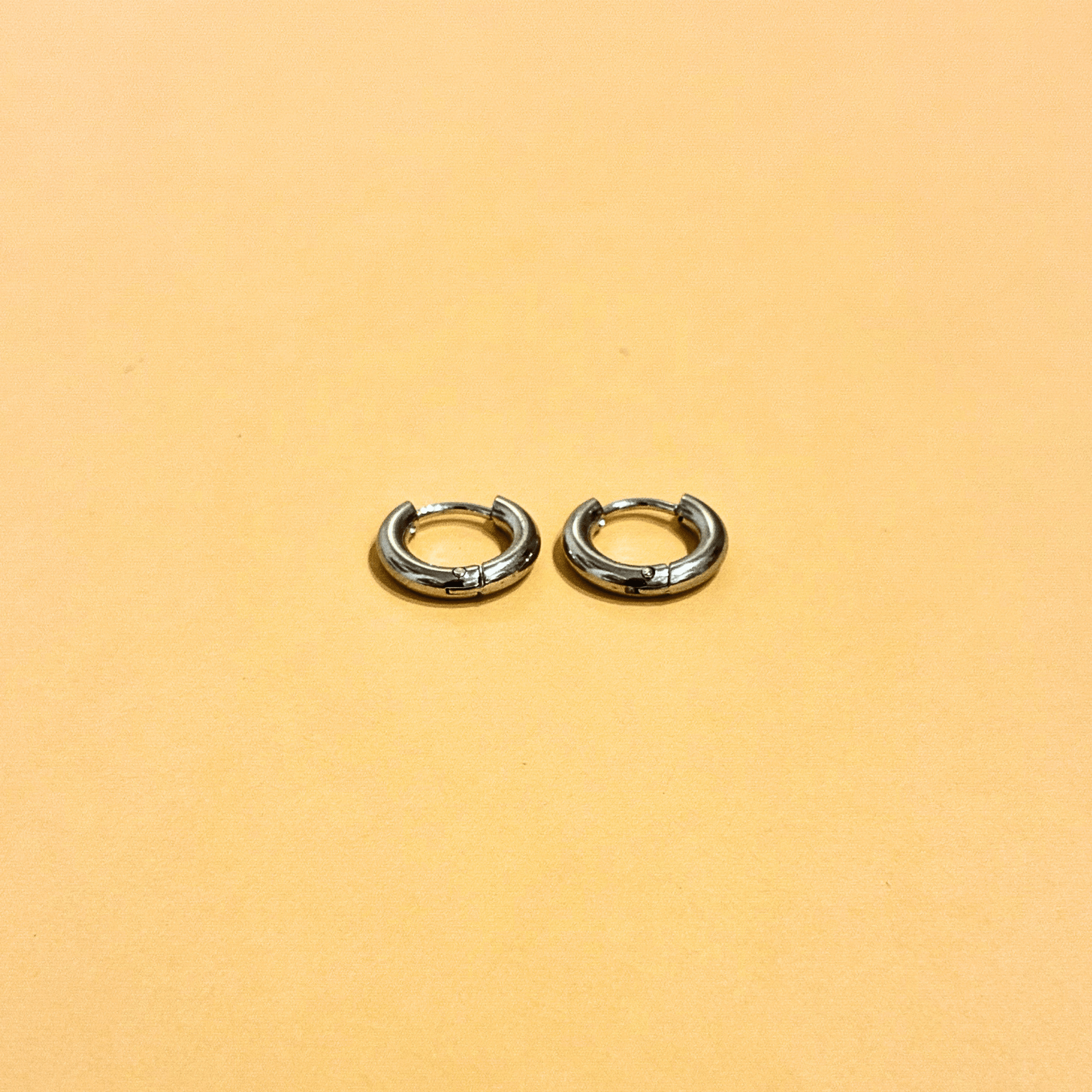 Boucles d’oreilles Tube Argenté - 2 tailles disponibles - Boutique We Are ParisLes Cléias Acier Inoxydable