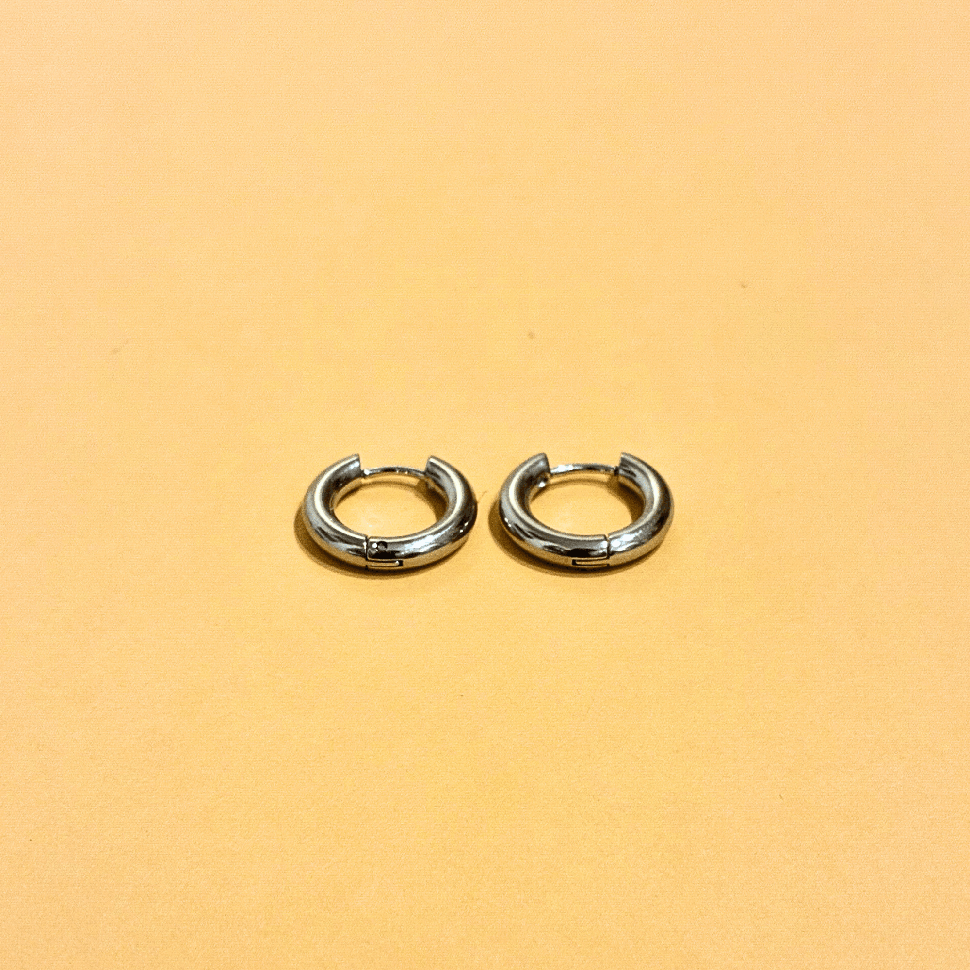 Boucles d’oreilles Tube Argenté - 2 tailles disponibles - Boutique We Are ParisLes Cléias Acier Inoxydable