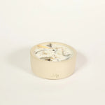 Bougie fleurie et pot en grès, parfum Jardin d'Hiver - Boutique We Are ParisMaison Séjour