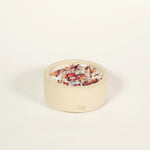 Bougie fleurie et pot en grès, parfum Rose du Séjour - Boutique We Are ParisMaison Séjour