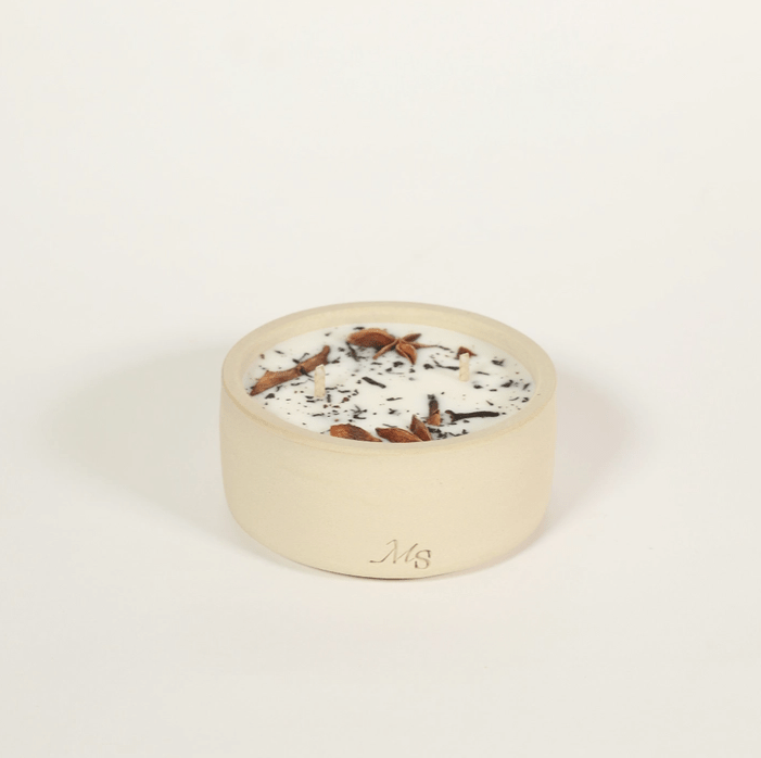 Bougie fleurie et pot en grès, parfum Thé & Pain d'Épices - Boutique We Are ParisMaison Séjour