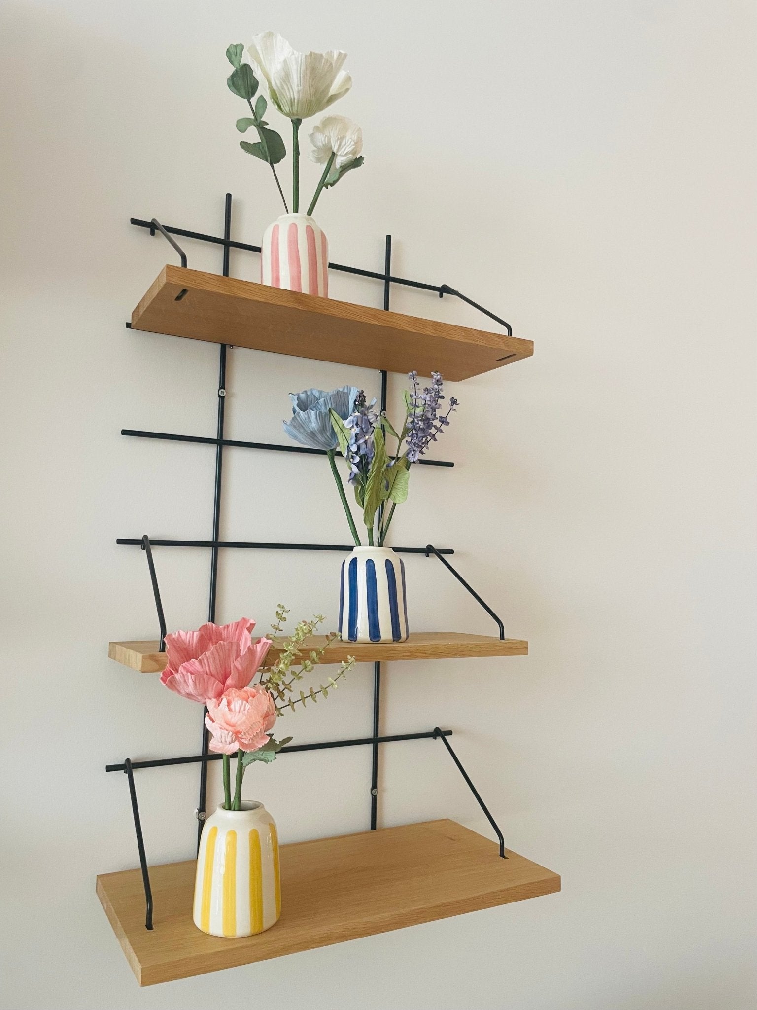 Bouquet de fleurs en papier & soliflore en céramique rayures jaunes – Édition limitée mai 2025 - Boutique We Are ParisFlowrette