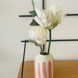Bouquet de fleurs en papier & soliflore en céramique rayures roses – Édition limitée mai 2025 - Boutique We Are ParisFlowrette