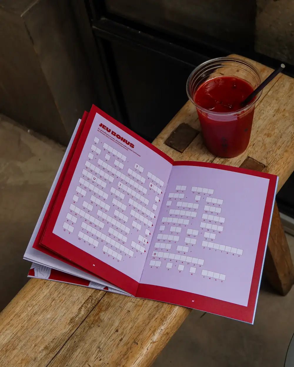 Cahier de mots fléchés Thème Amour - Boutique We Are ParisGrillé