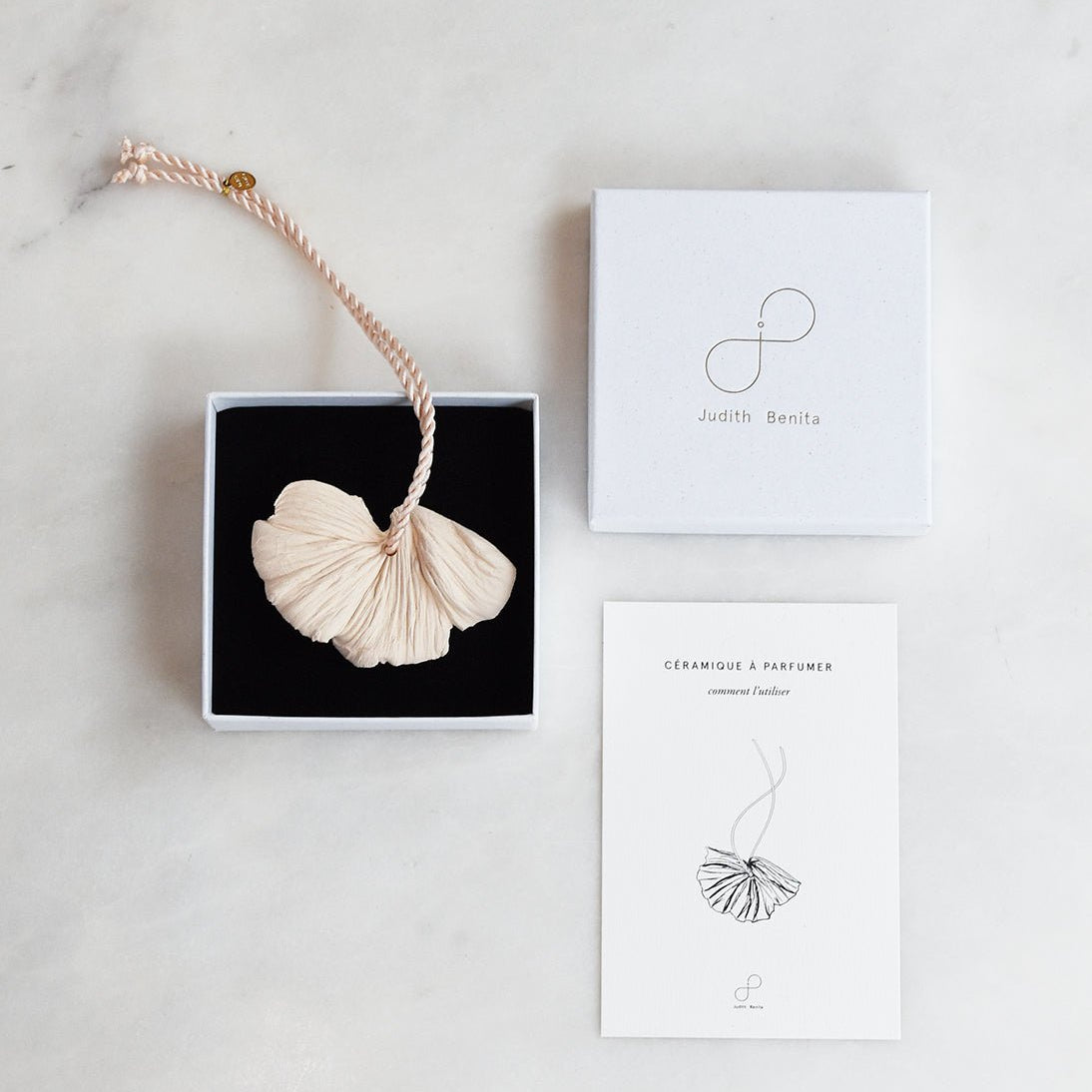 Céramique à parfumer - Boutique We Are ParisJudith Benita
