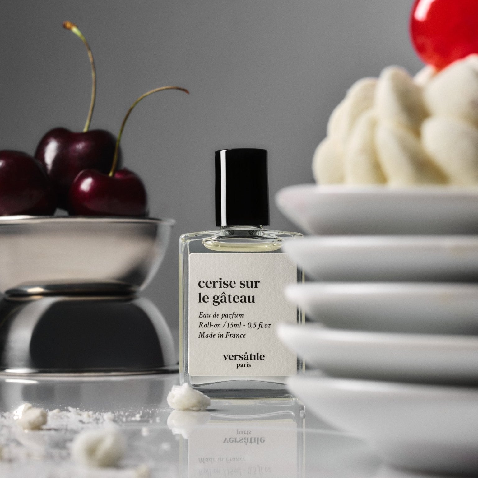 Cerise sur le gâteau - eau de parfum roll - on cerise onctueuse et gourmande - Boutique We Are ParisVersatile