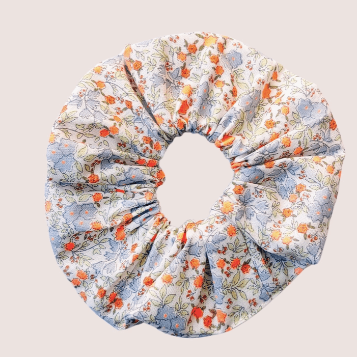 Chouchou Calista - imprimé blanc à fleurs gris mauve et orange - Boutique We Are ParisLaure Derrey