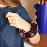 Chouchou Enstatite - tissu velours marron chocolat - Boutique We Are ParisLaure Derrey