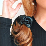 Chouchou Irisé Vert - tissu vert brillant - Boutique We Are ParisLaure Derrey