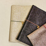 Coffret Cœur Doré – Protège - passeport, carnet & bracelet - Boutique We Are ParisCoffrets We Are Paris