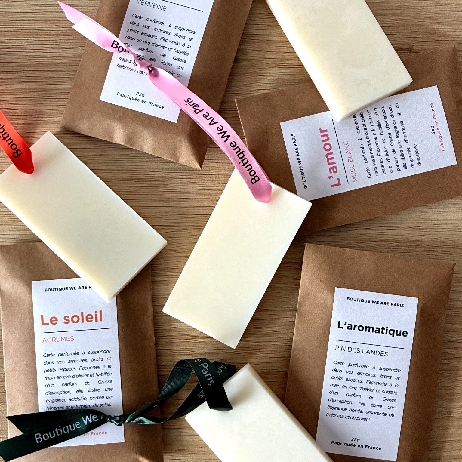 Coffret de 4 cartes parfumées - EXCLU WEB - Boutique We Are ParisCollection We Are Paris