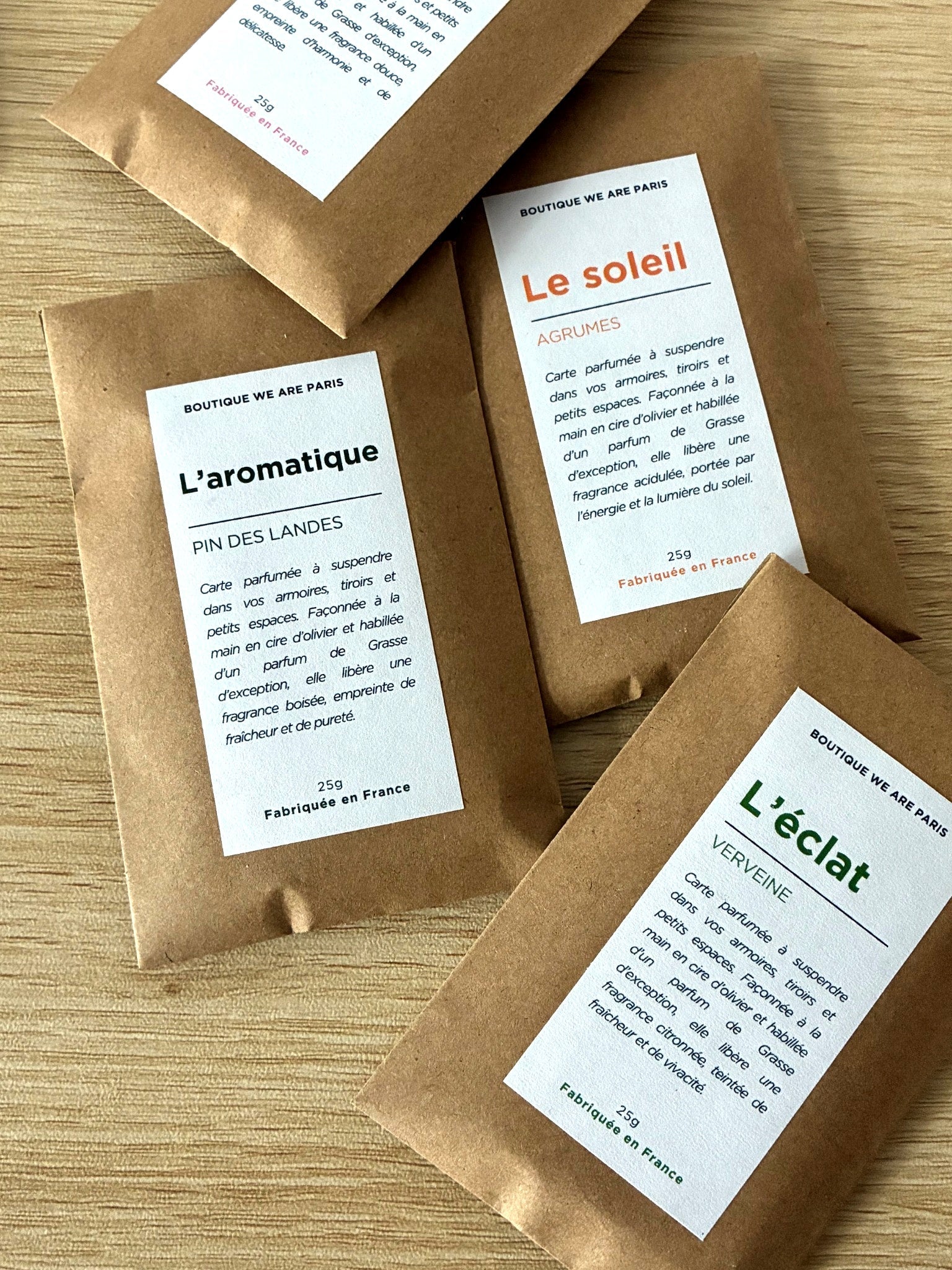 Coffret de 4 cartes parfumées - EXCLU WEB - Boutique We Are ParisCollection We Are Paris