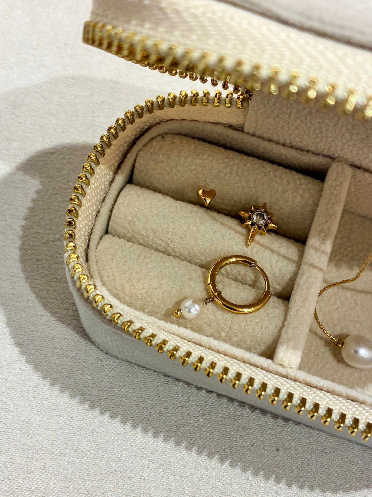 Coffret Éclat Secret – Boîte à bijoux & bijoux dorés - Boutique We Are ParisCoffrets We Are Paris