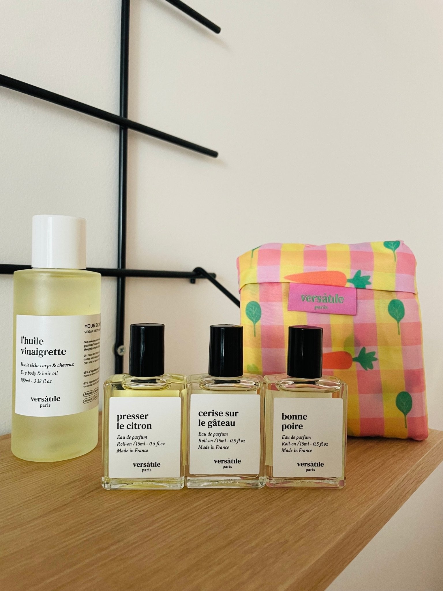 Coffret Printanier Versatile Paris - Eau de parfum roll - on au choix, huile sèche & shopping bag - Boutique We Are ParisVersatile