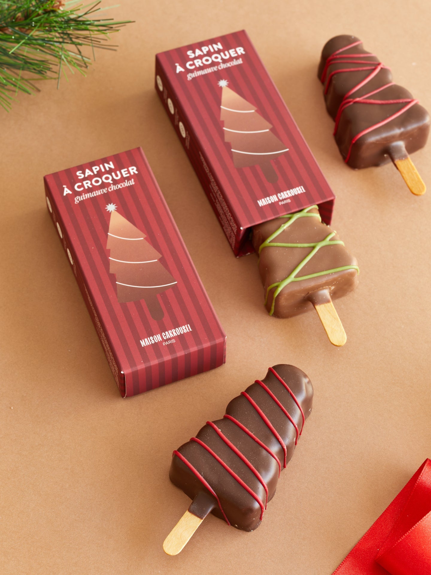 Coffret Trésor Gourmand – Pochette en cuir & douceurs de saison - Boutique We Are ParisCoffrets We Are Paris