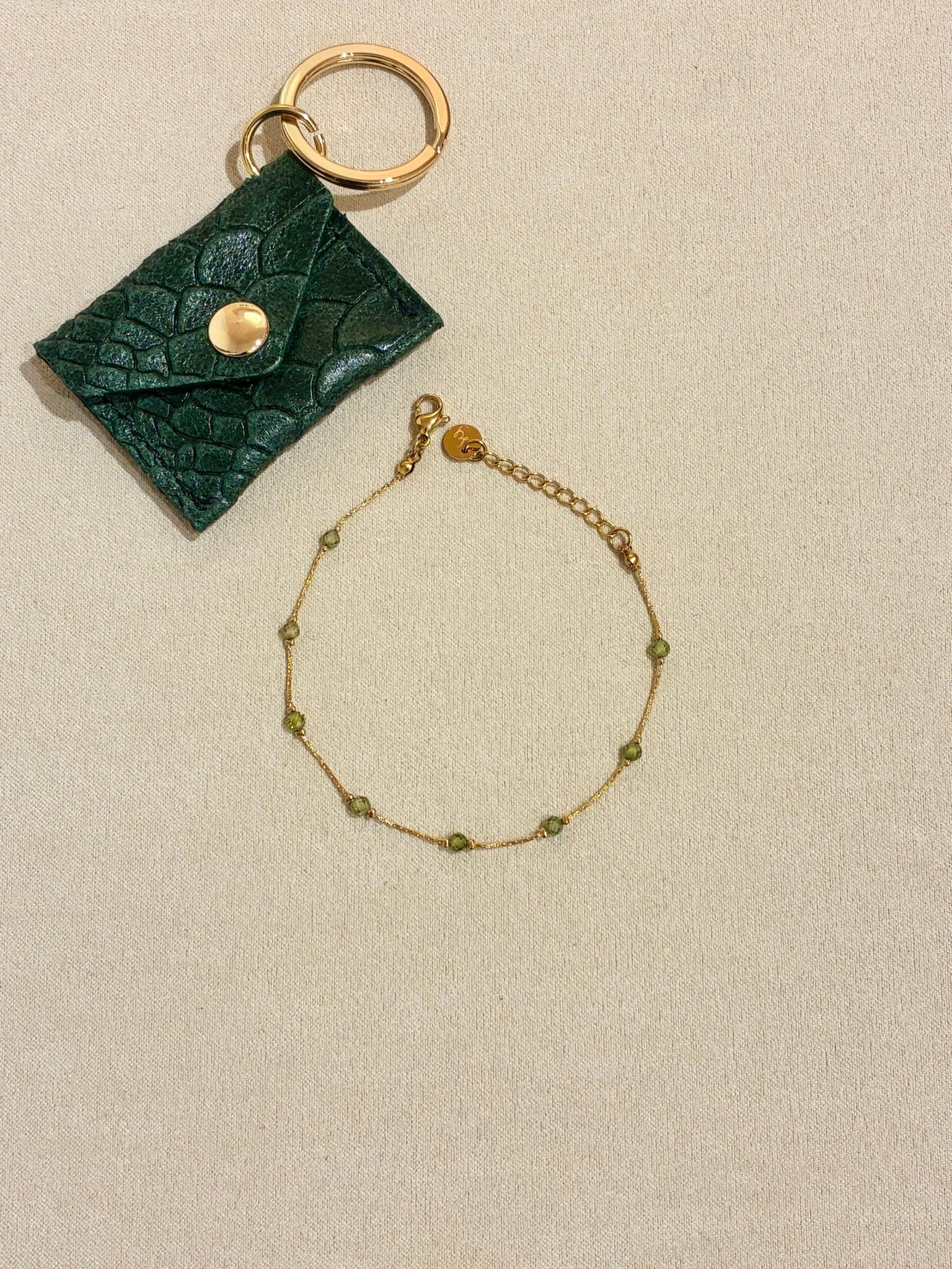 Coffret Vert Enchanté – L’Enveloppe Secrète & son Bracelet - Boutique We Are ParisCoffrets We Are Paris