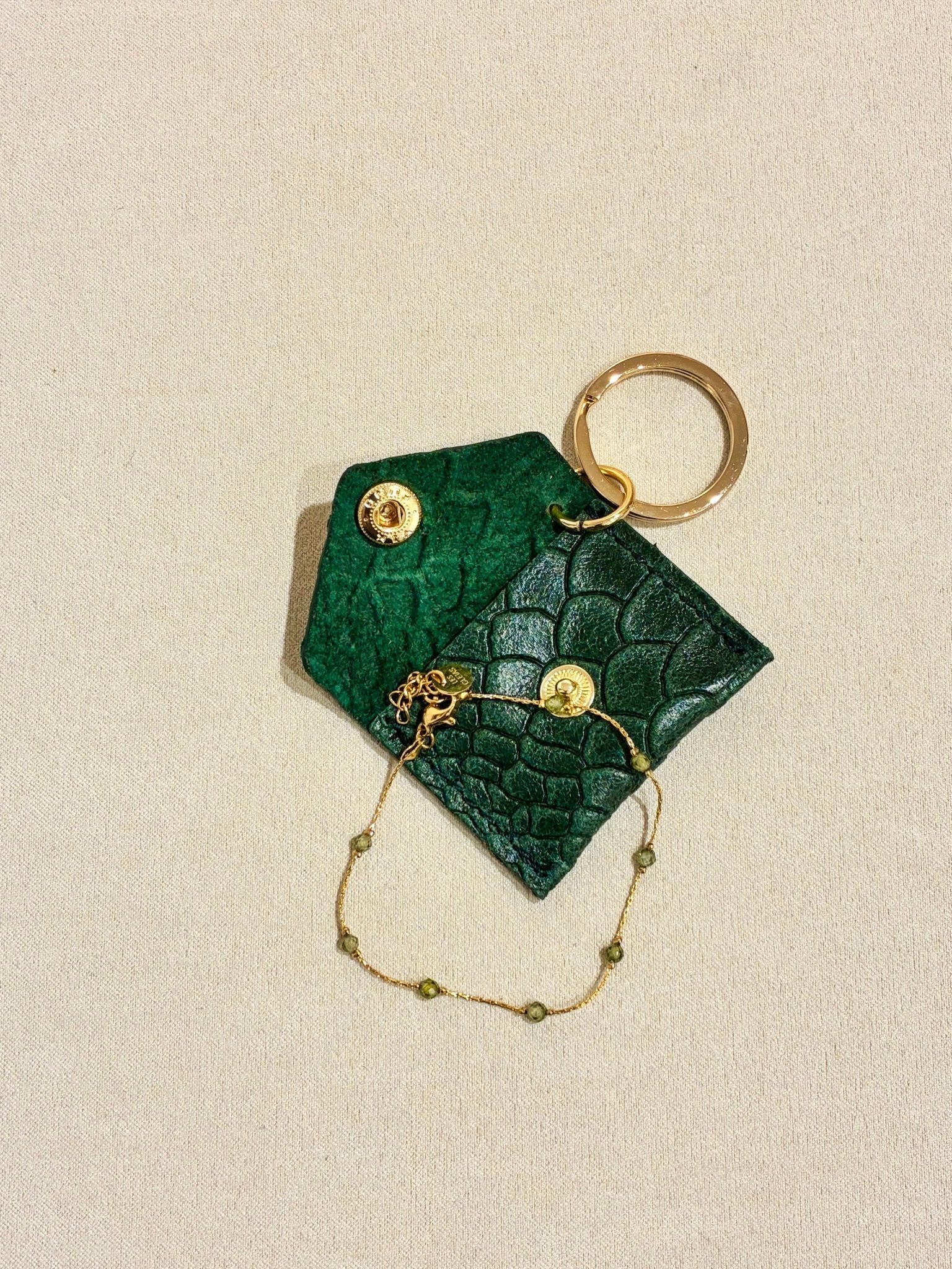 Coffret Vert Enchanté – L’Enveloppe Secrète & son Bracelet - Boutique We Are ParisCoffrets We Are Paris