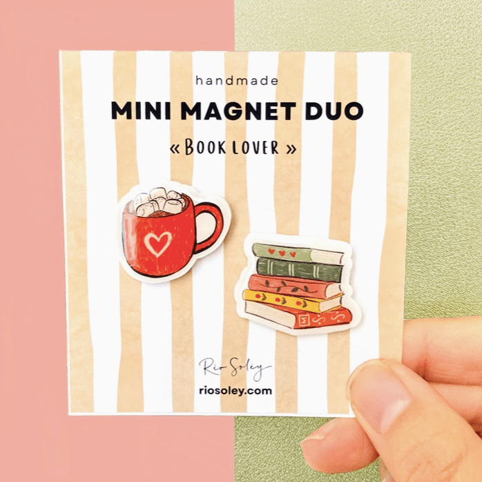 Deux mini magnets faits main – Book Lover - Boutique We Are ParisRio Soley