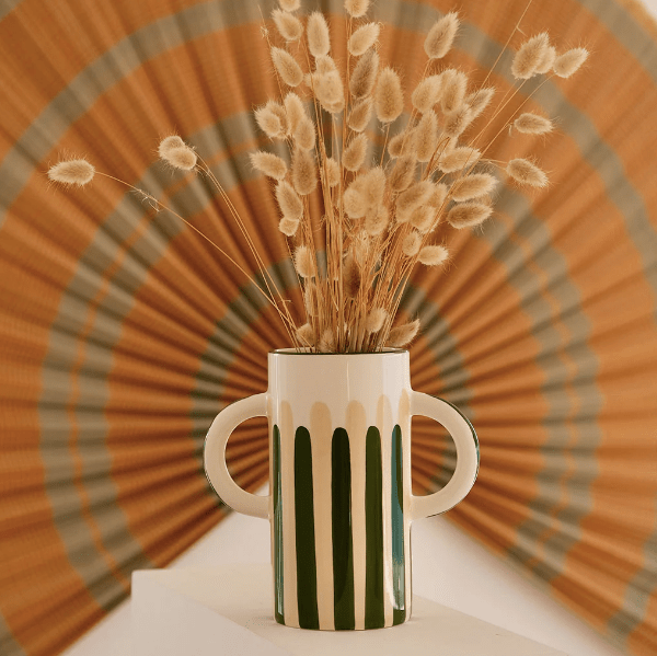 Grand vase avec anses Mediterranea - Rayures vert/beige - Boutique We Are ParisOustao