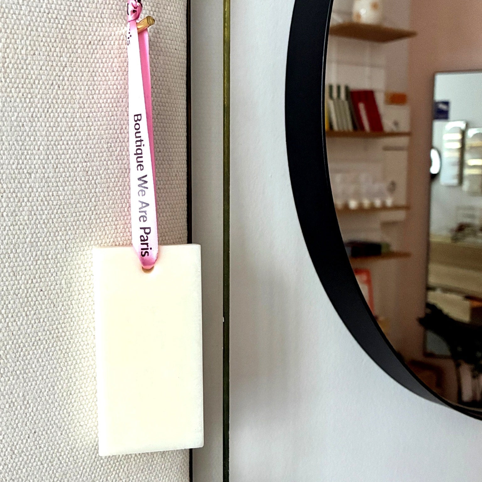 L'amour, carte parfumée au musc blanc - Boutique We Are ParisCollection We Are Paris