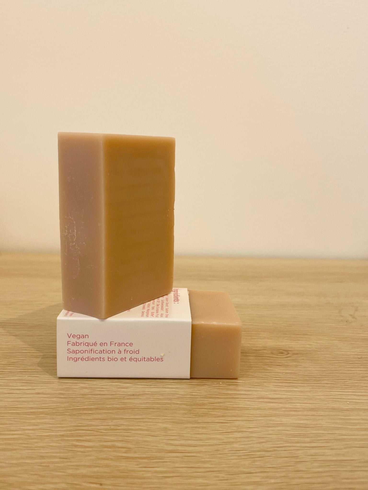 L'amour, savon surgras à la camomille - Boutique We Are ParisBoutique We Are Paris