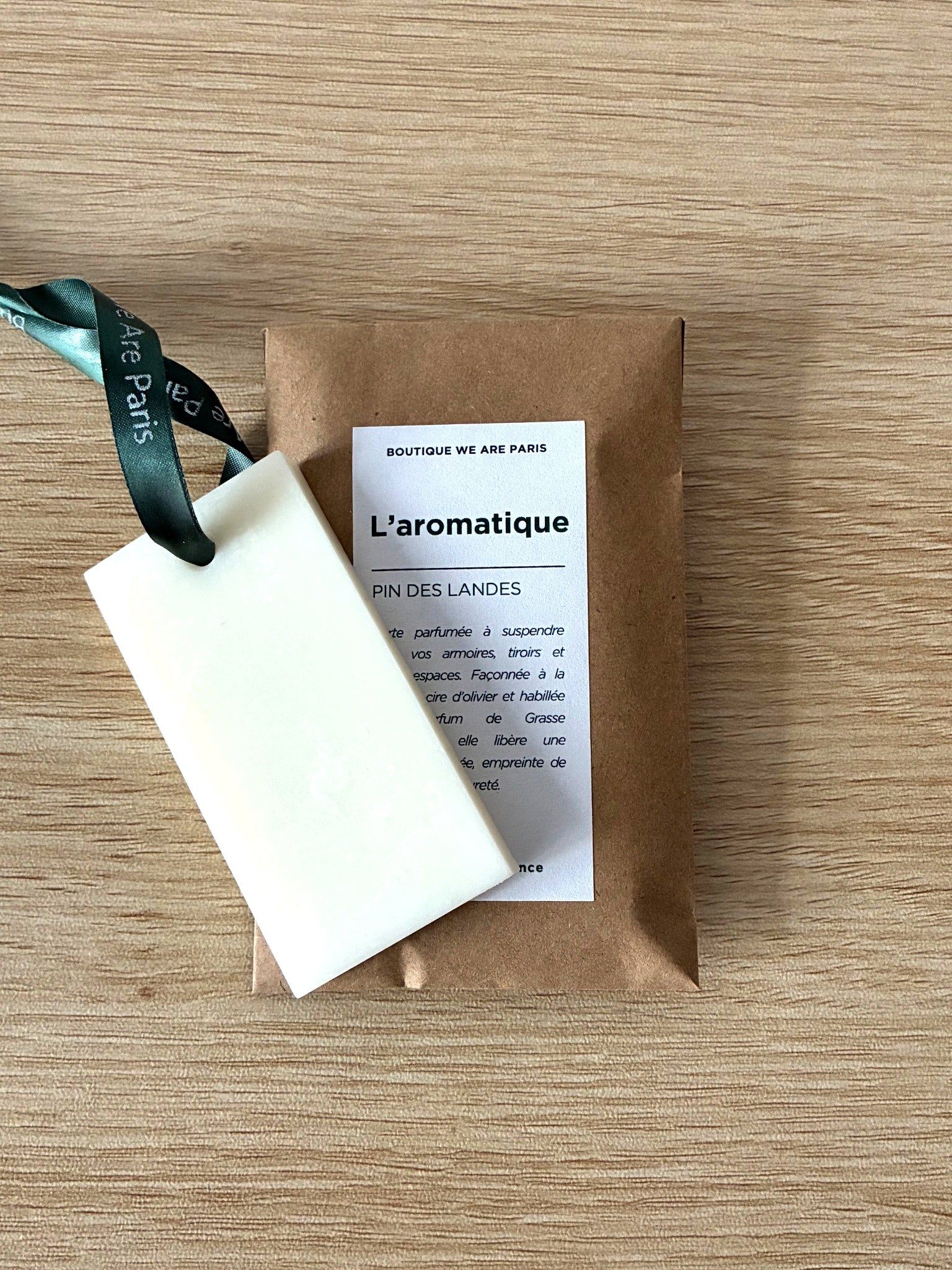 L'aromatique, carte parfumée au Pin des Landes - Boutique We Are ParisCollection We Are Paris