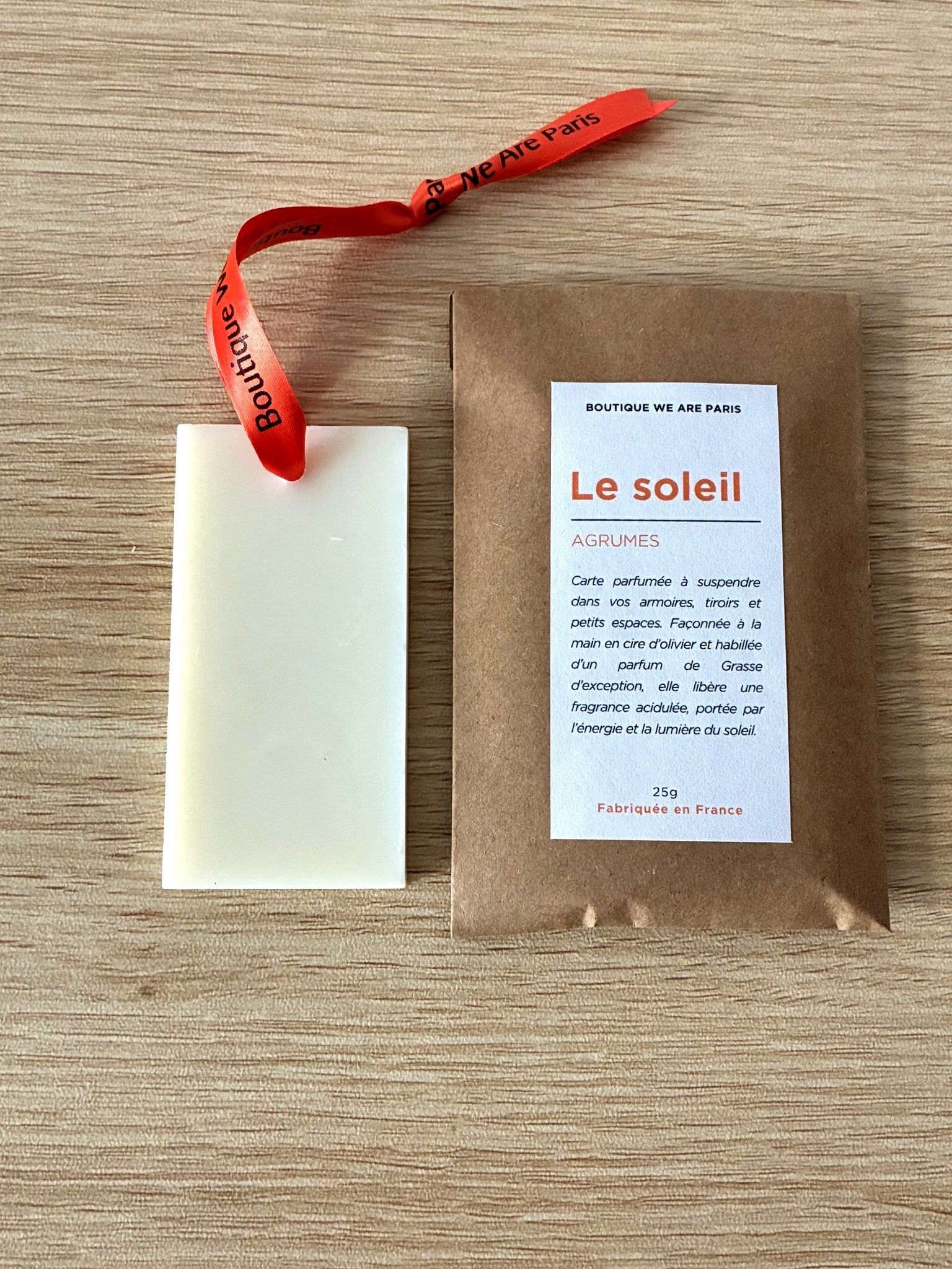 Le soleil, carte parfumée aux agrumes - Boutique We Are ParisCollection We Are Paris