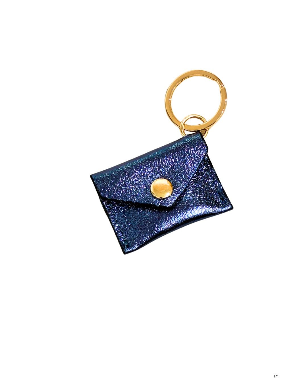 Porte-clé enveloppe - Boutique We Are ParisLes Cléias Acier Inoxydable