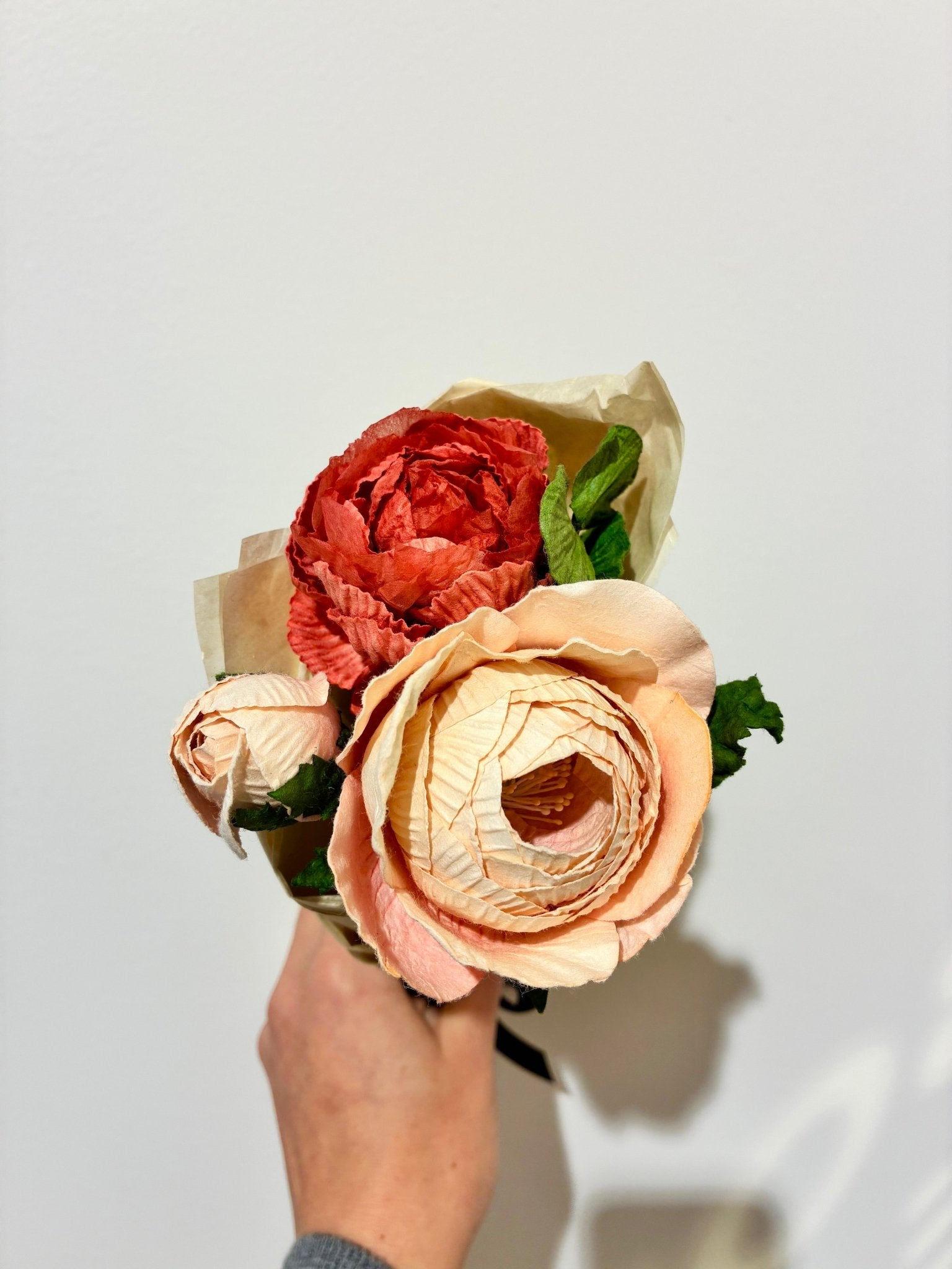Rosalia, bouquet de fleurs en papier - Boutique We Are ParisFlowrette