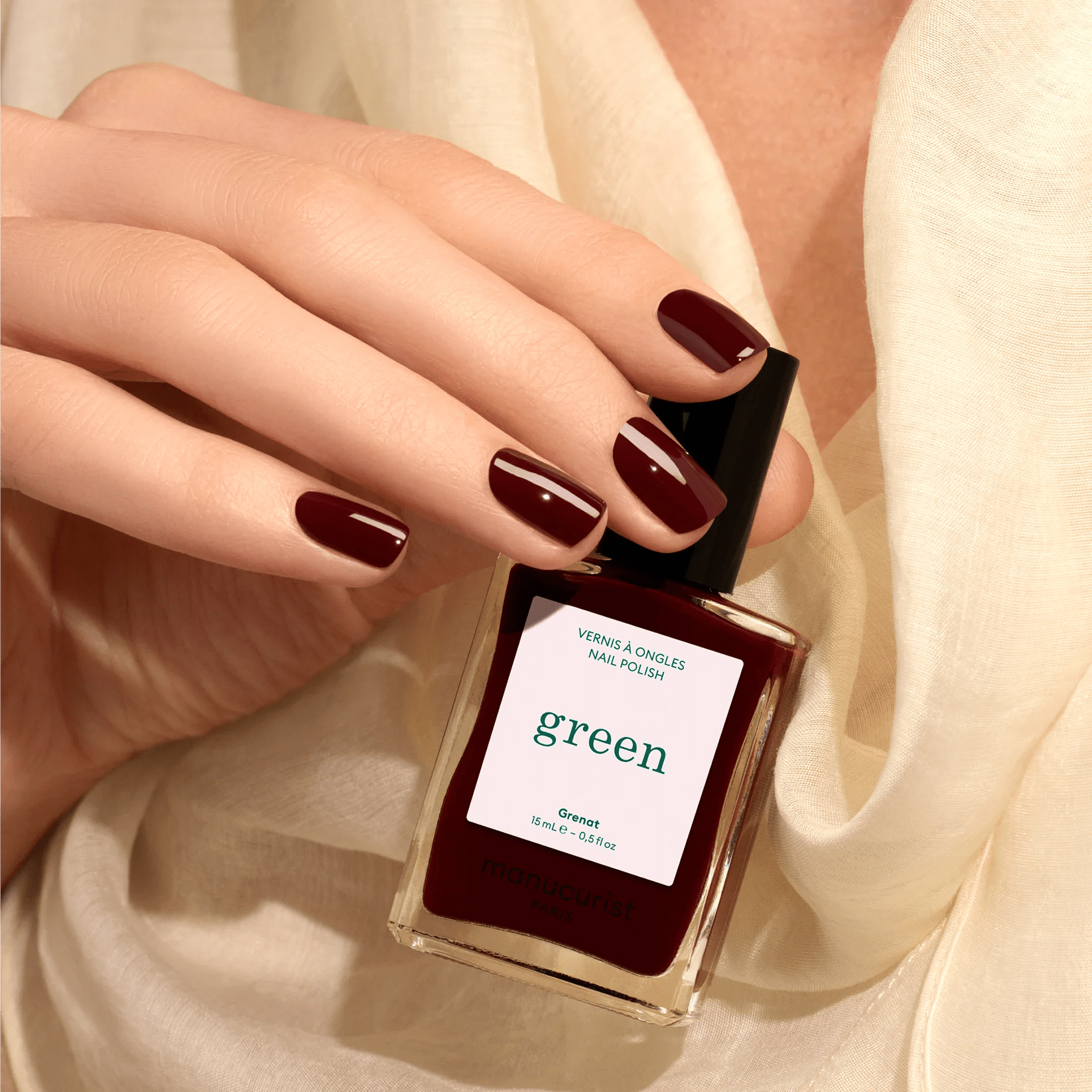 Vernis Grenat - rouge profond - Gamme Green - Boutique We Are ParisManucurist
