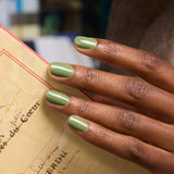 Vernis Tuileries - vert lumineux - Gamme Green™ - Boutique We Are ParisManucurist